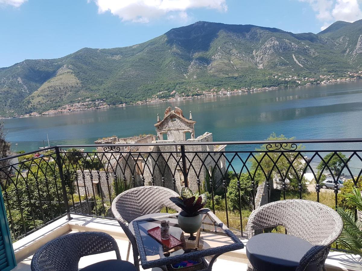 Apartment Funny Kotor Luaran gambar