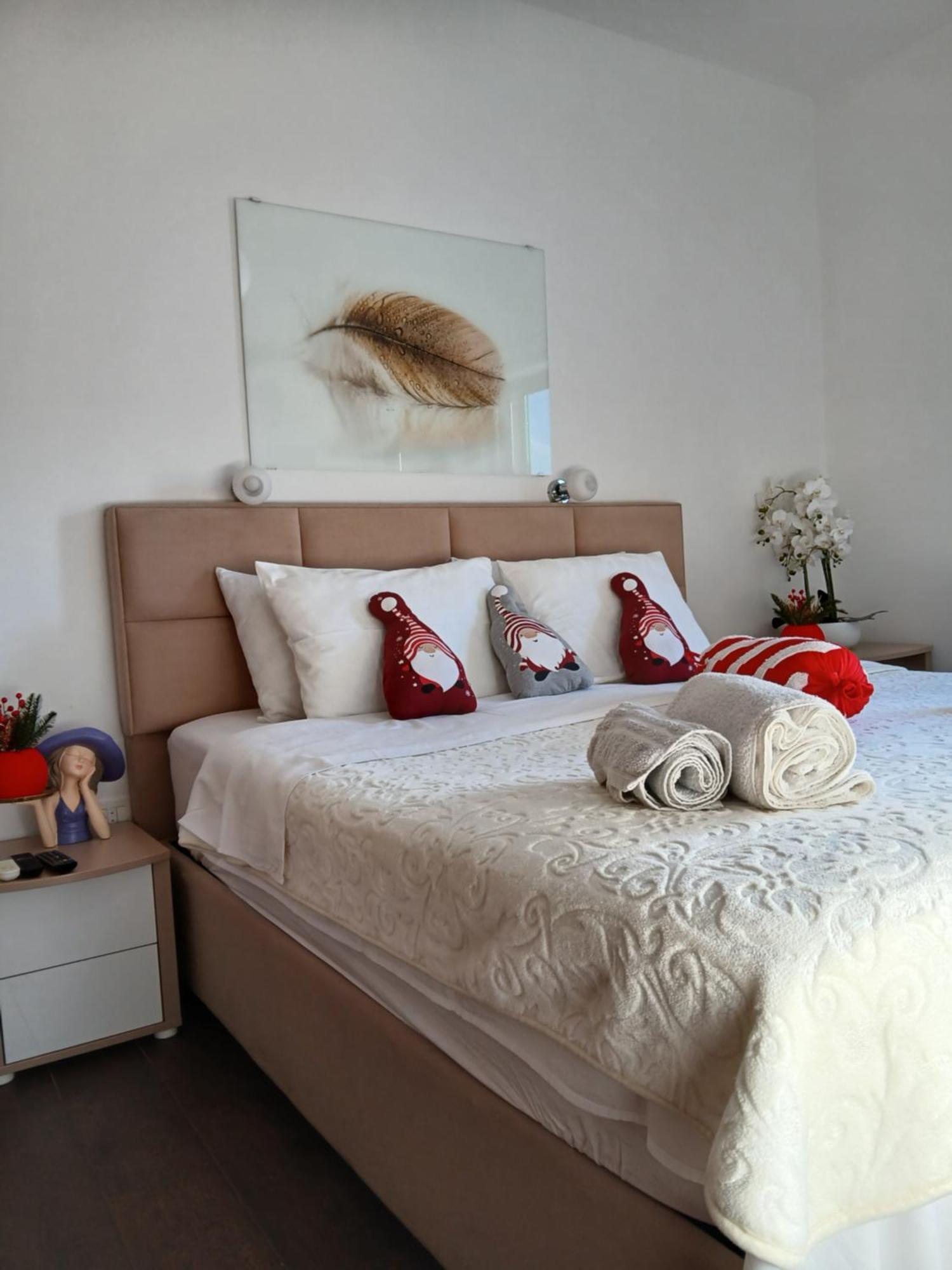 Apartment Funny Kotor Luaran gambar