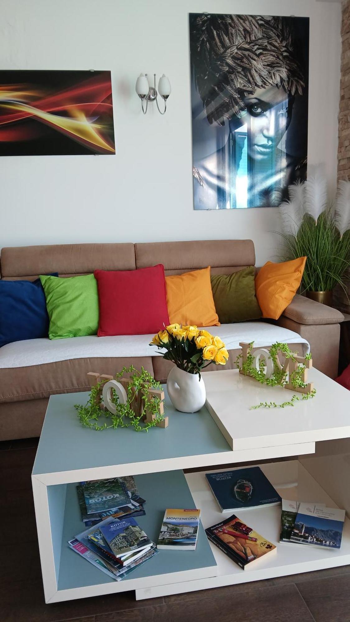 Apartment Funny Kotor Luaran gambar