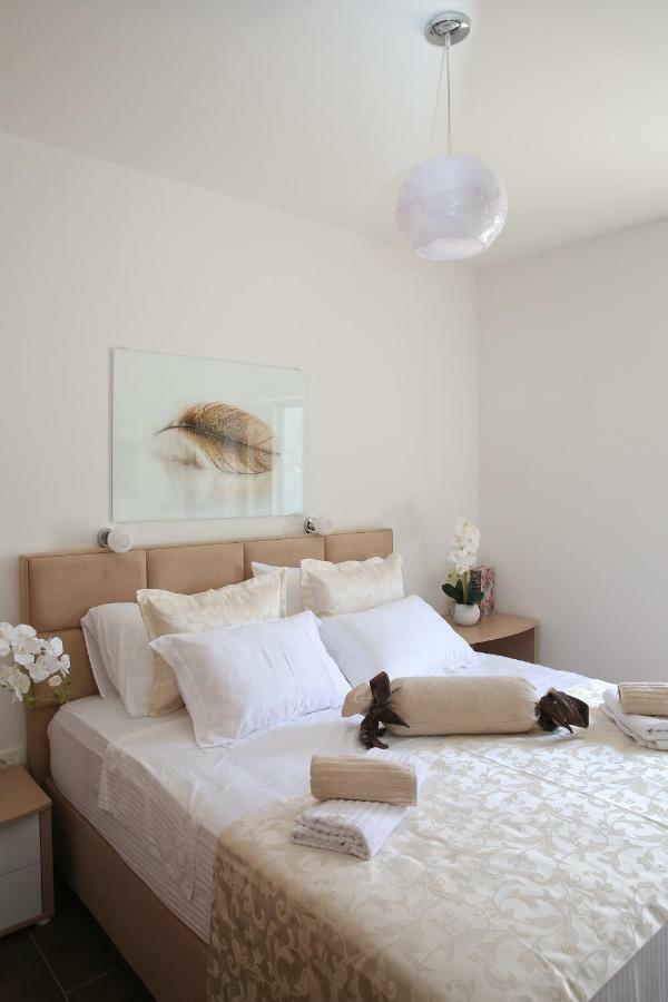 Apartment Funny Kotor Luaran gambar