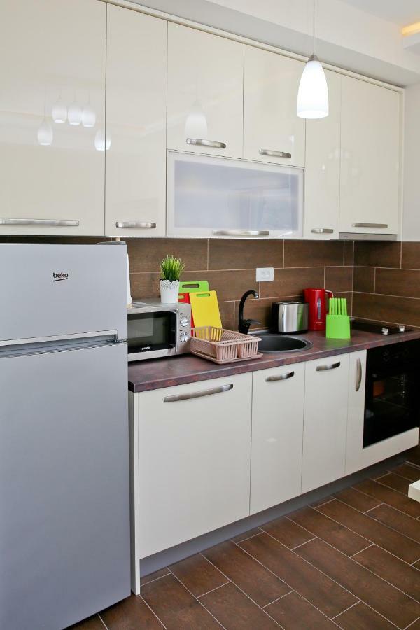 Apartment Funny Kotor Luaran gambar