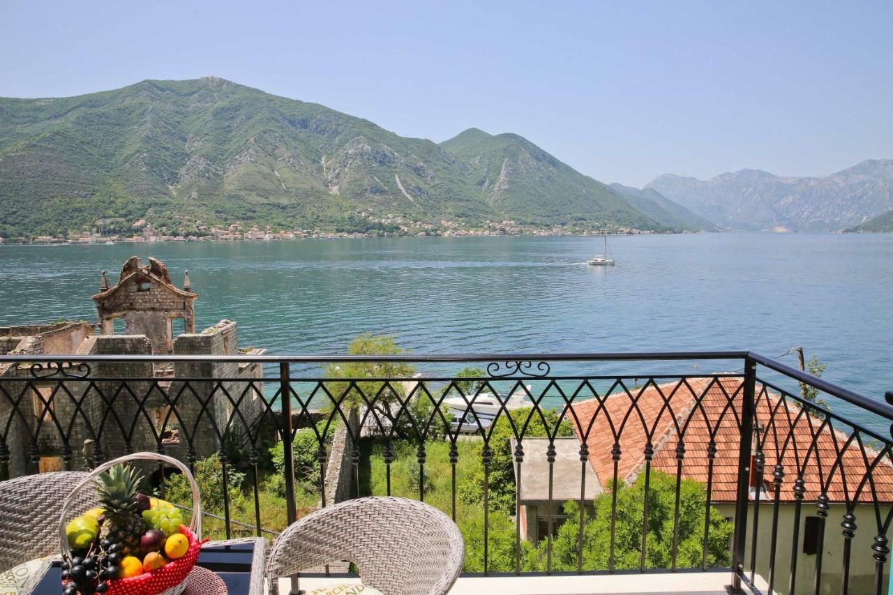 Apartment Funny Kotor Luaran gambar