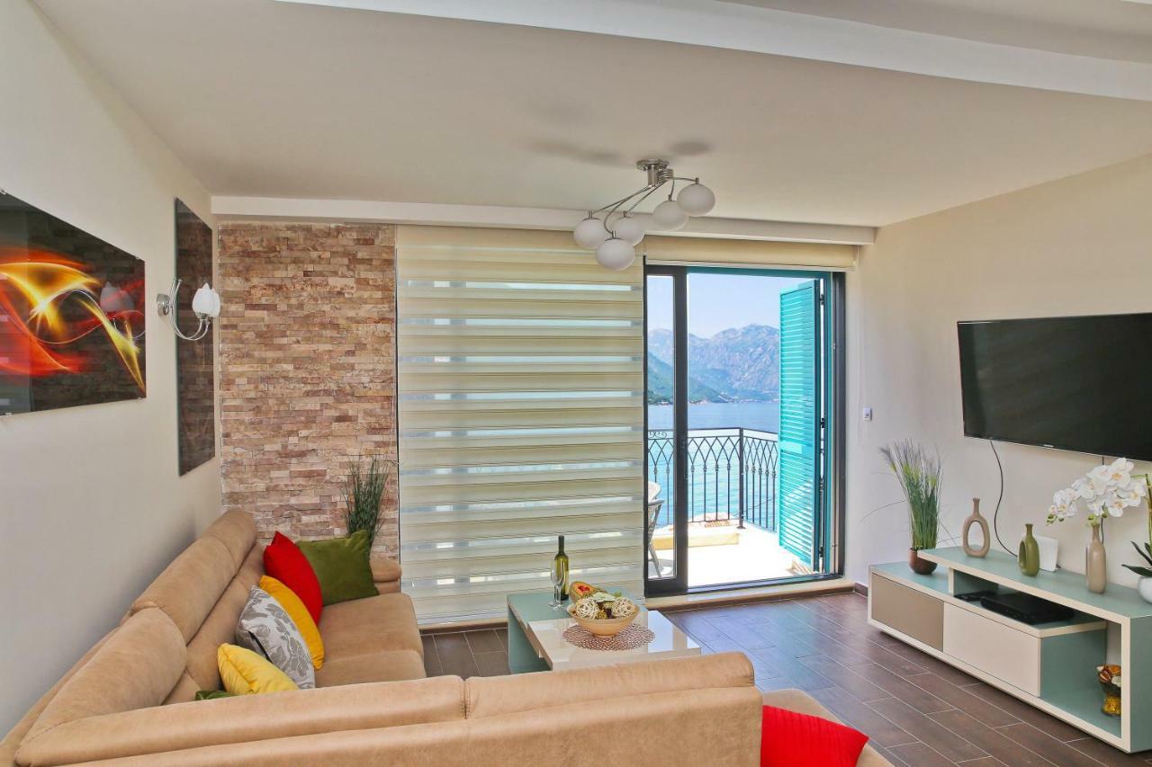 Apartment Funny Kotor Luaran gambar