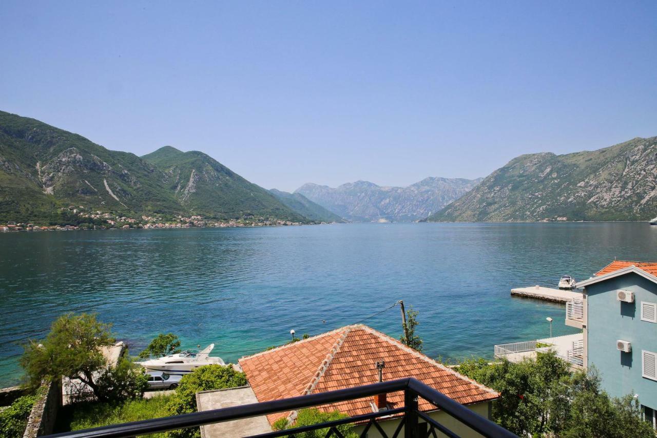 Apartment Funny Kotor Luaran gambar