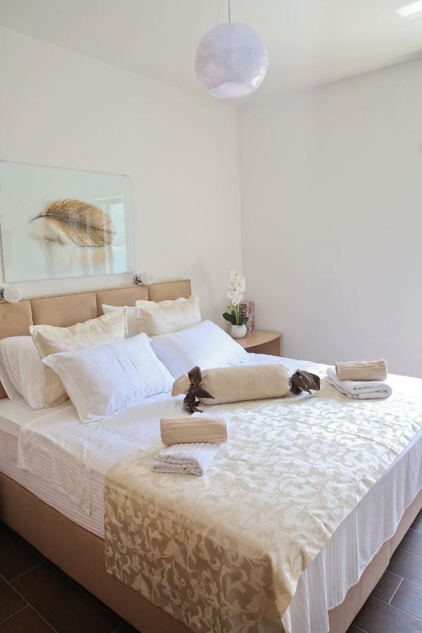 Apartment Funny Kotor Luaran gambar