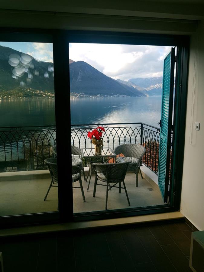 Apartment Funny Kotor Luaran gambar